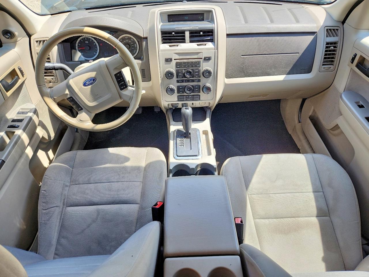 2012 FORD ESCAPE XLT photo 15