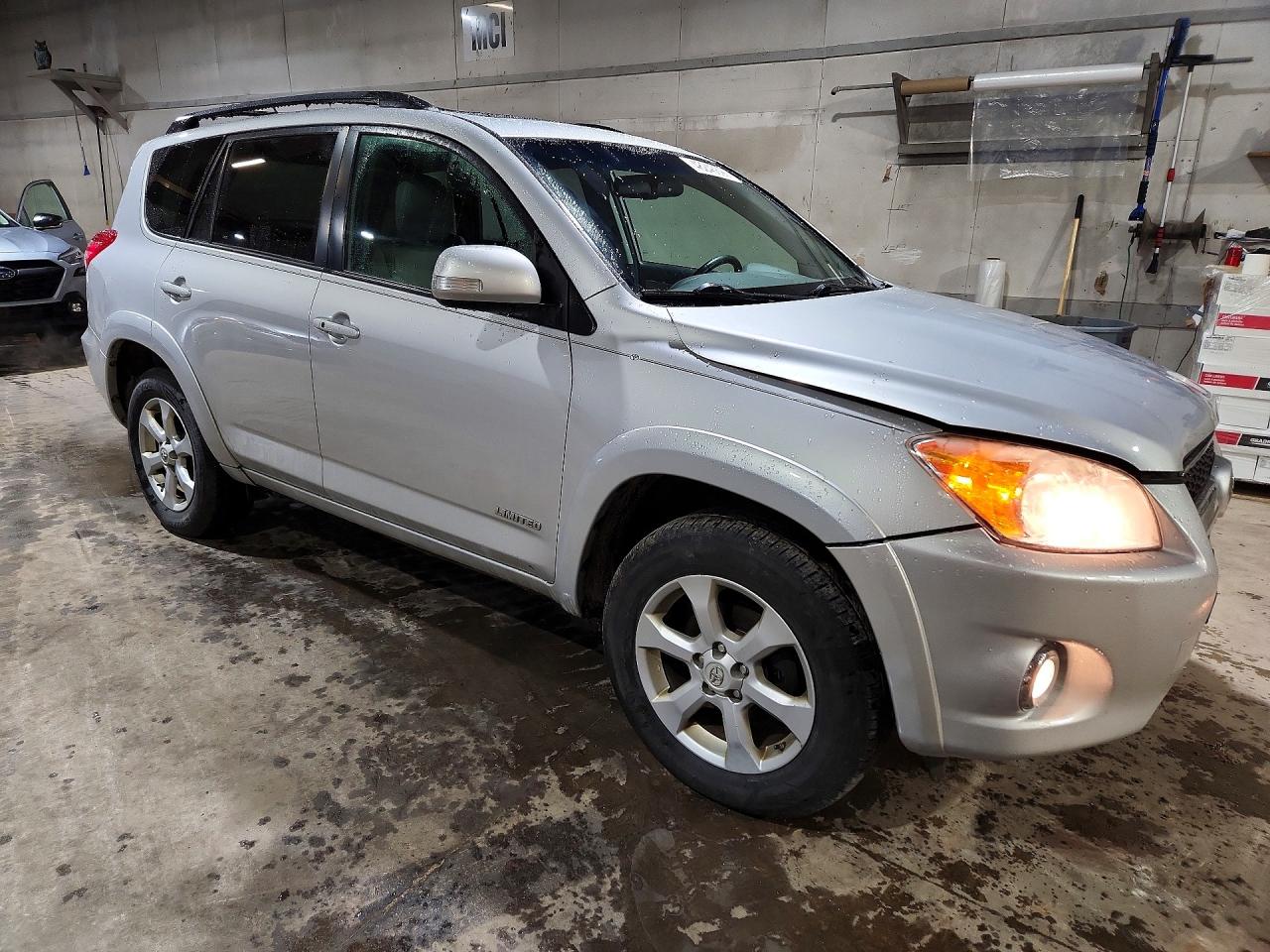 2010 TOYOTA RAV4 LIMITED photo 7