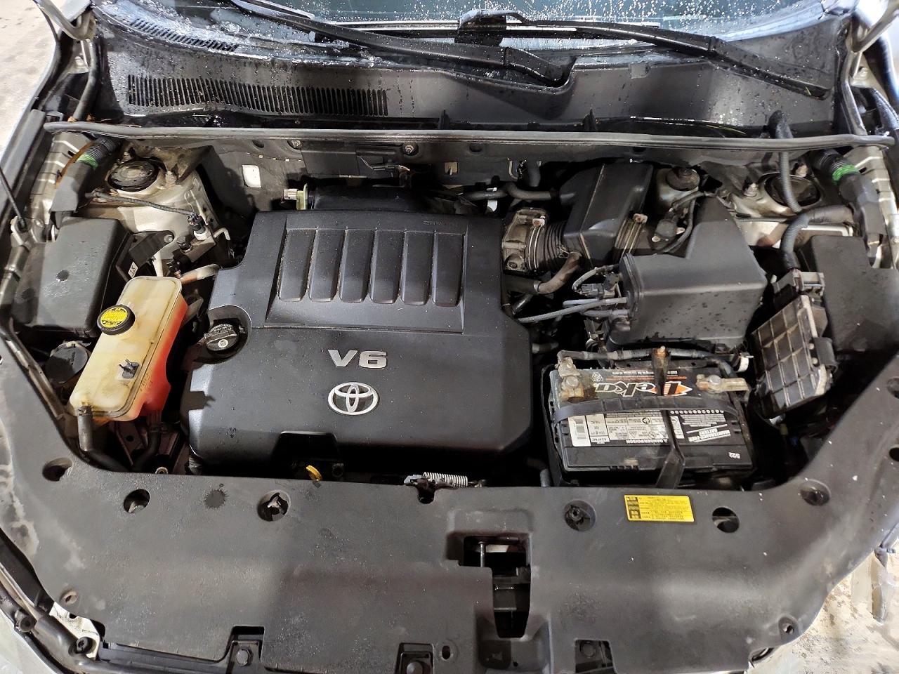 2010 TOYOTA RAV4 LIMITED photo 21