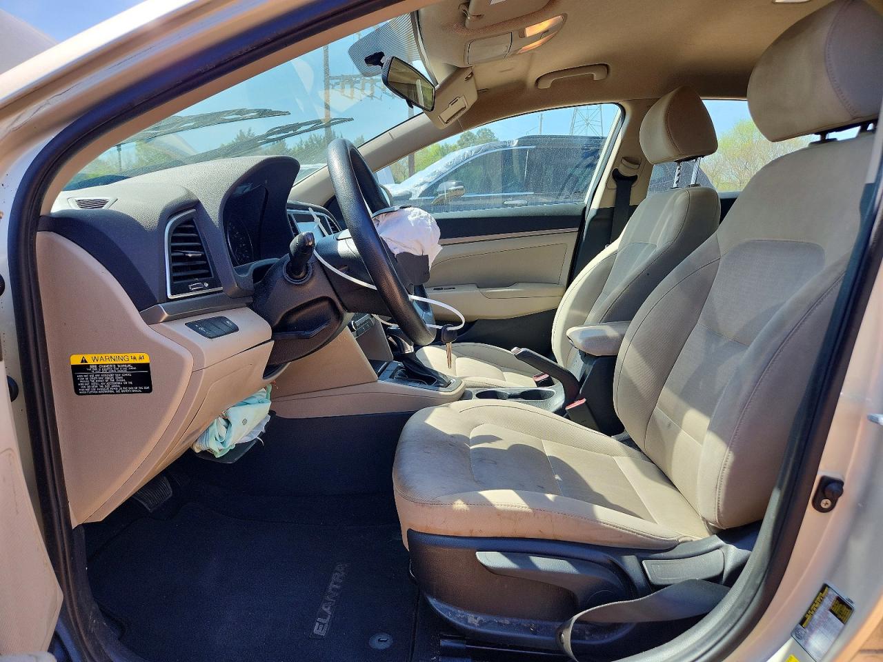 2017 HYUNDAI ELANTRA SE photo 13