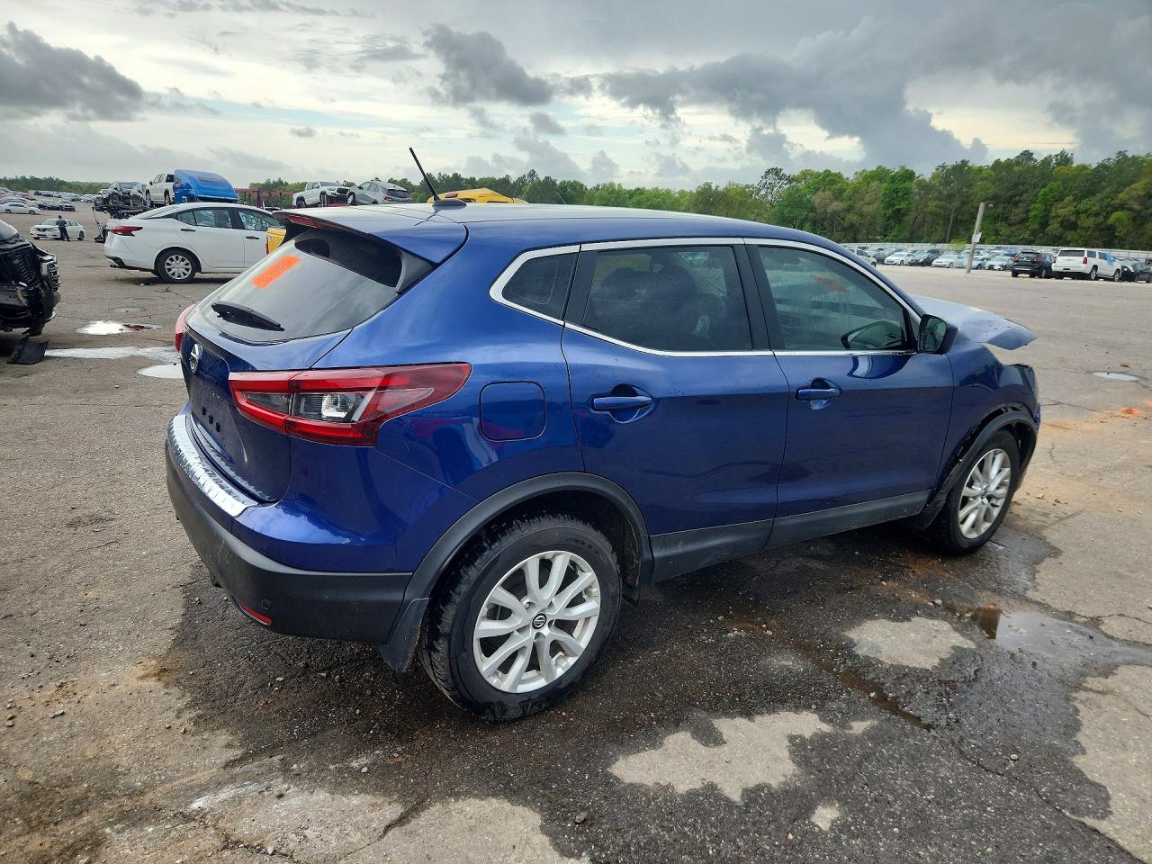 2020 NISSAN ROGUE SPORT S photo 7