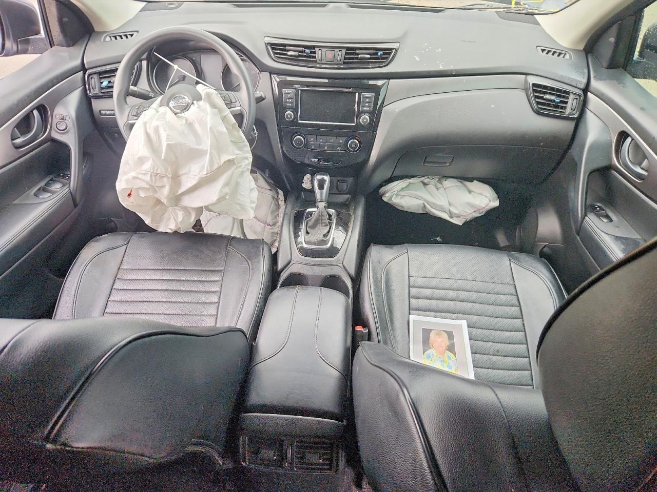 2020 NISSAN ROGUE SPORT S photo 22