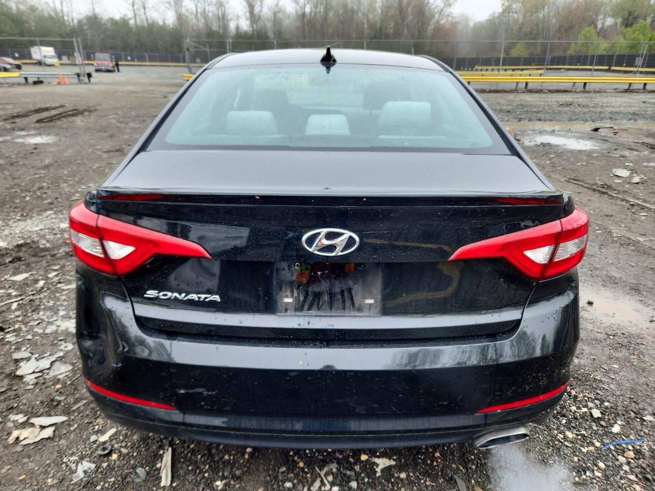 2017 HYUNDAI SONATA SE photo 11
