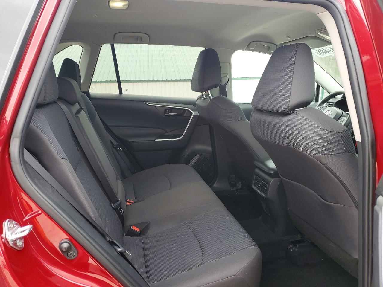 2024 TOYOTA RAV4 LE photo 21