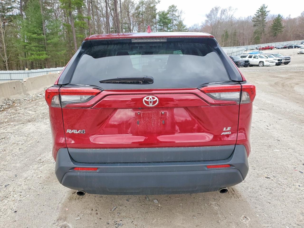 2024 TOYOTA RAV4 LE photo 11