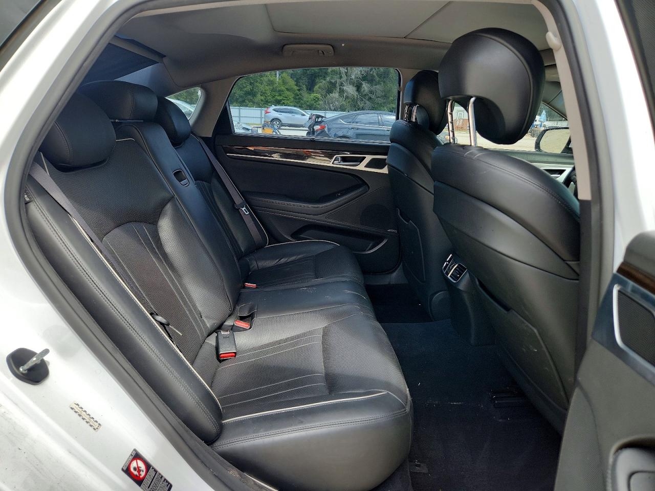 2015 HYUNDAI GENESIS 3.8L photo 28