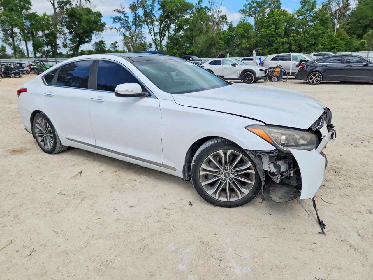 2015 HYUNDAI GENESIS 3.8L photo 10