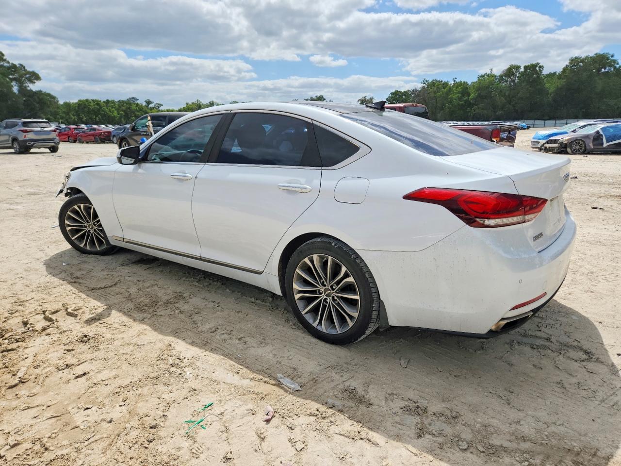 2015 HYUNDAI GENESIS 3.8L photo 4