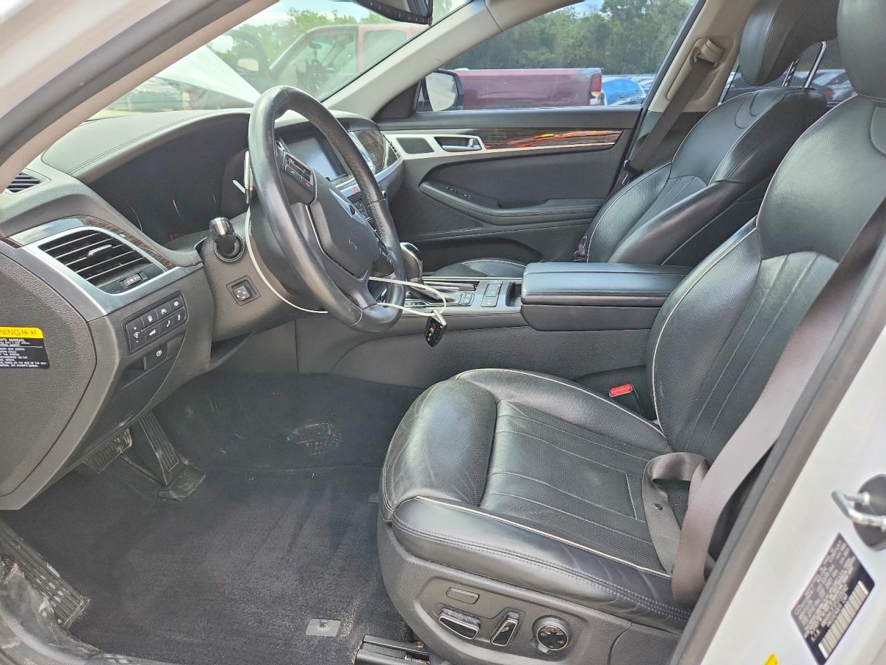 2015 HYUNDAI GENESIS 3.8L photo 19