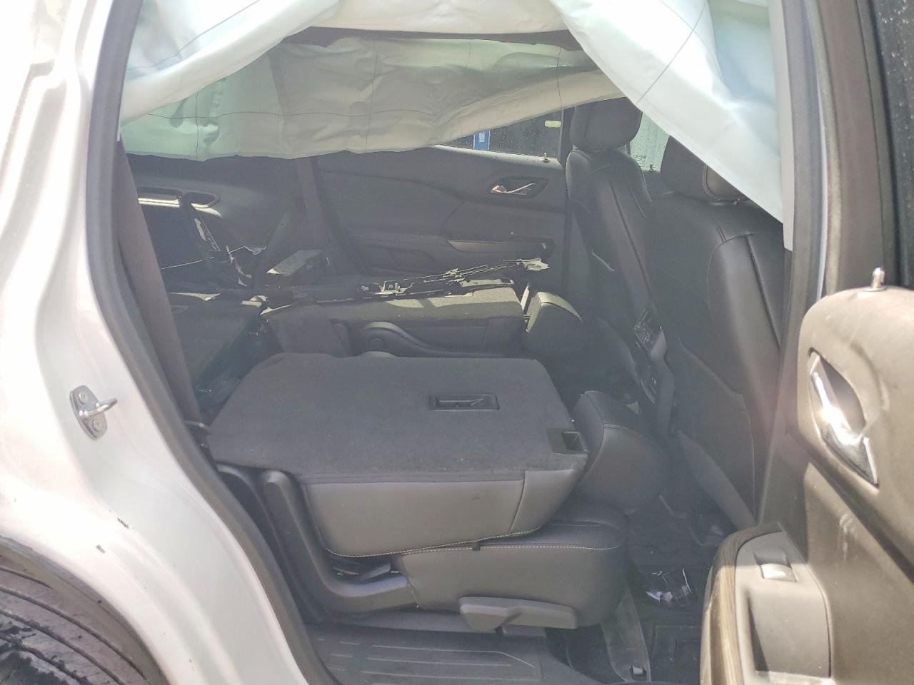 2023 GMC ACADIA SLT photo 11