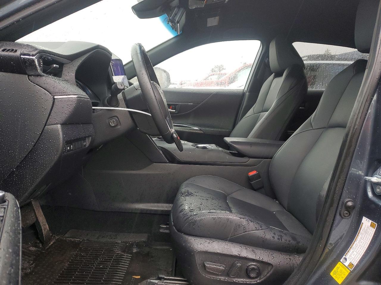 2023 TOYOTA VENZA XLE photo 13