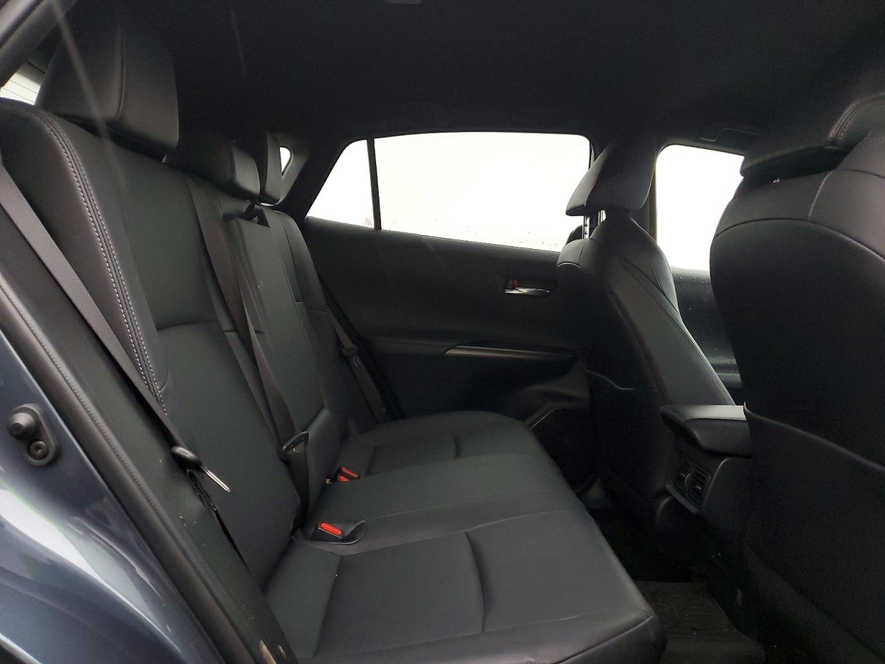 2023 TOYOTA VENZA XLE photo 21