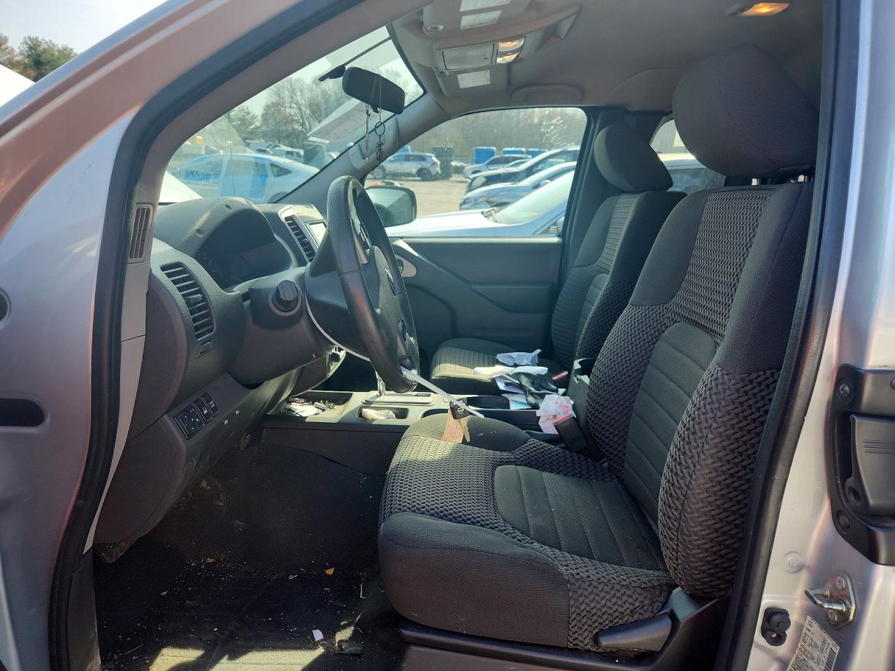 2019 NISSAN FRONTIER SV V6 photo 13
