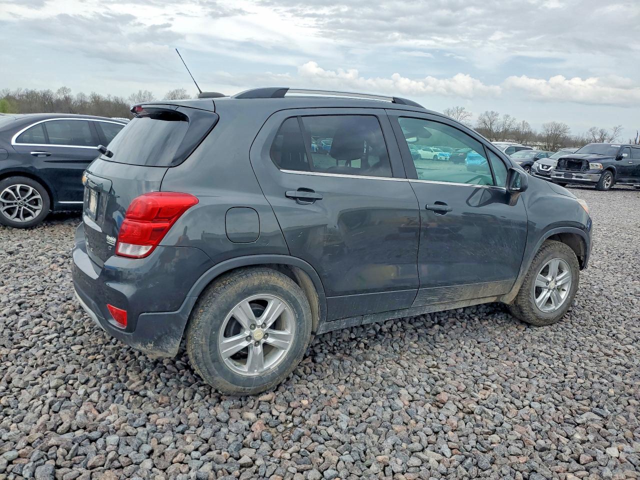 2019 CHEVROLET TRAX photo 5
