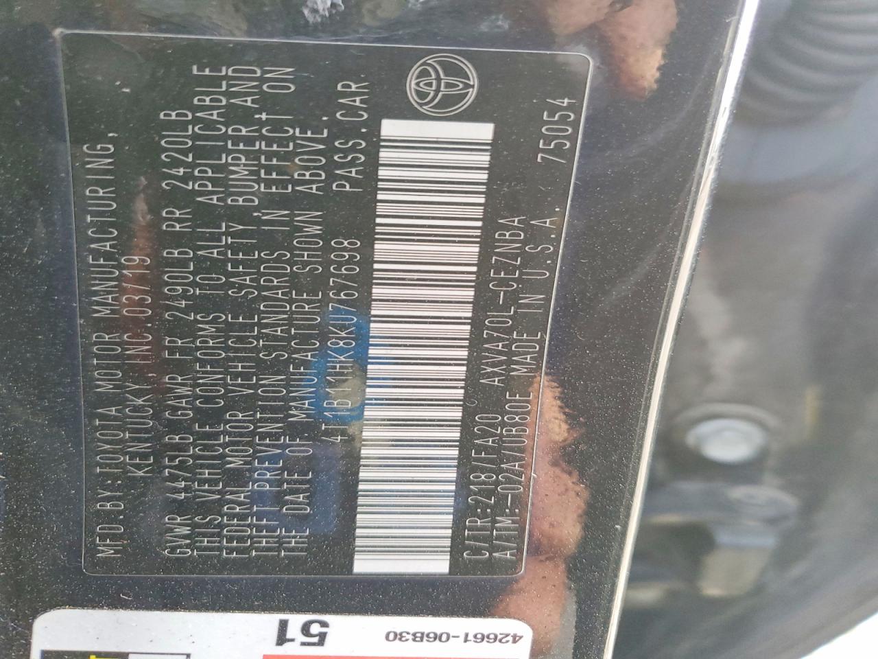 2019 TOYOTA CAMRY LE photo 37