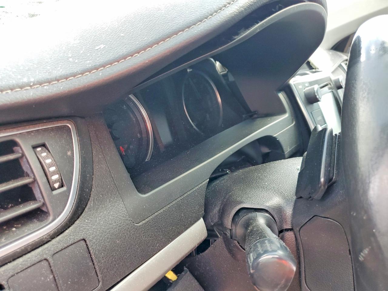 2017 TOYOTA CAMRY SE photo 9