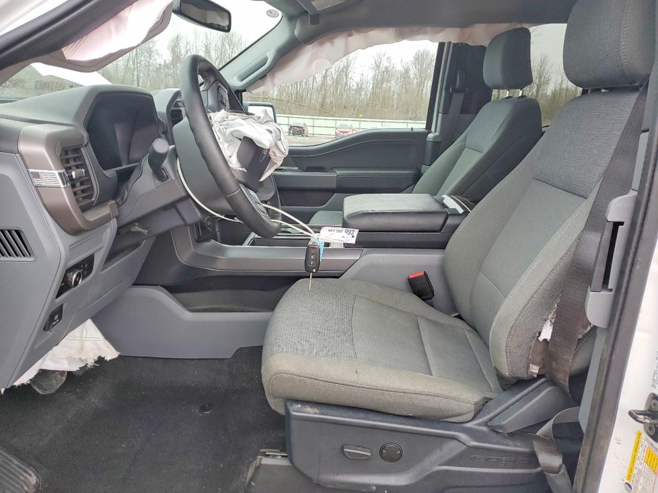 2024 FORD F150 XLT photo 13