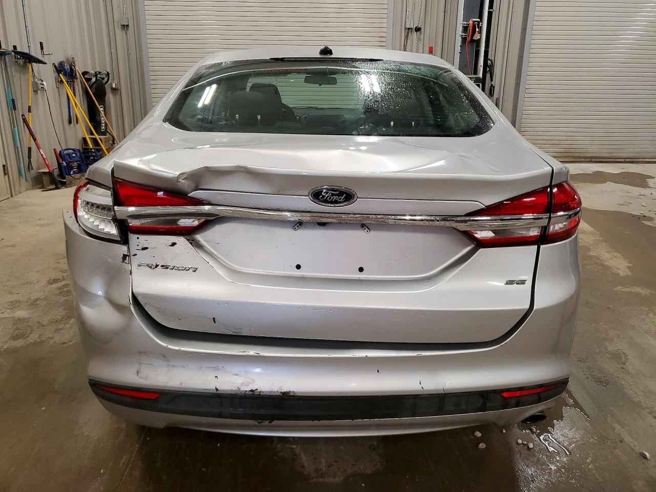 2017 FORD FUSION SE photo 11