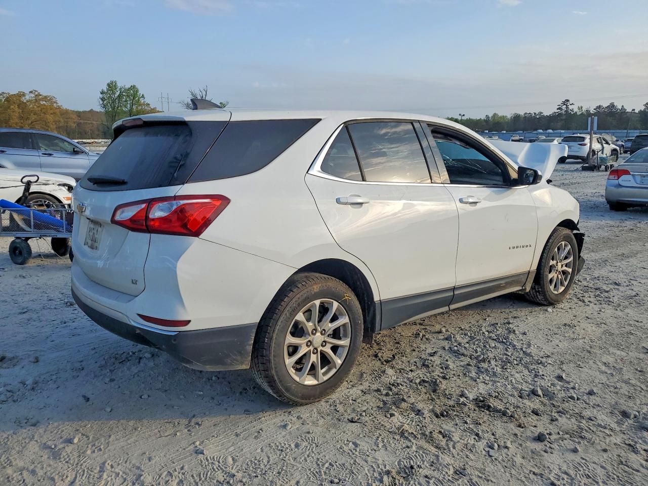 2020 CHEVROLET EQUINOX LT photo 5