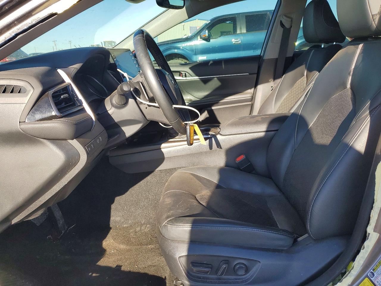 2023 TOYOTA CAMRY XSE photo 13