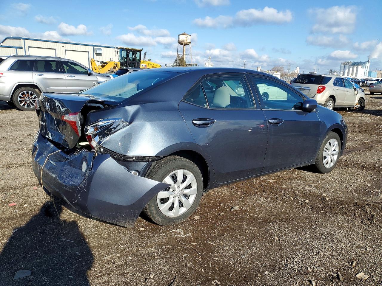 2015 TOYOTA COROLLA LE photo 5