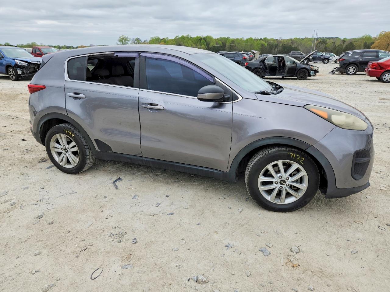 2017 KIA SPORTAGE LX photo 4