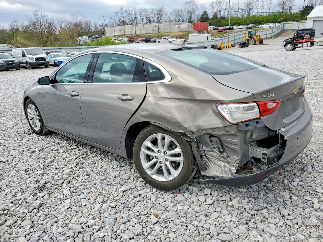 2018 CHEVROLET MALIBU LT photo 2