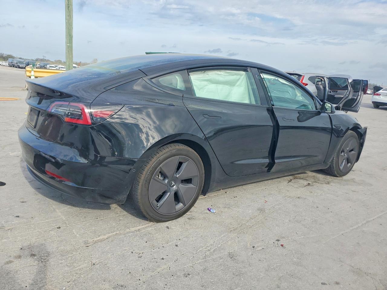 2022 TESLA MODEL 3 photo 5