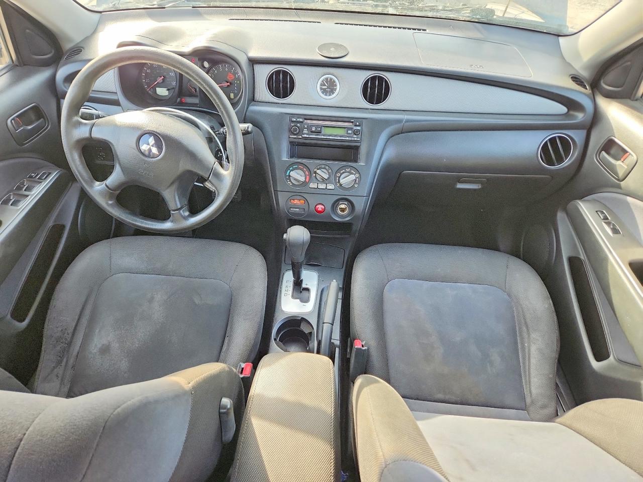 2005 MITSUBISHI OUTLANDER LS photo 22