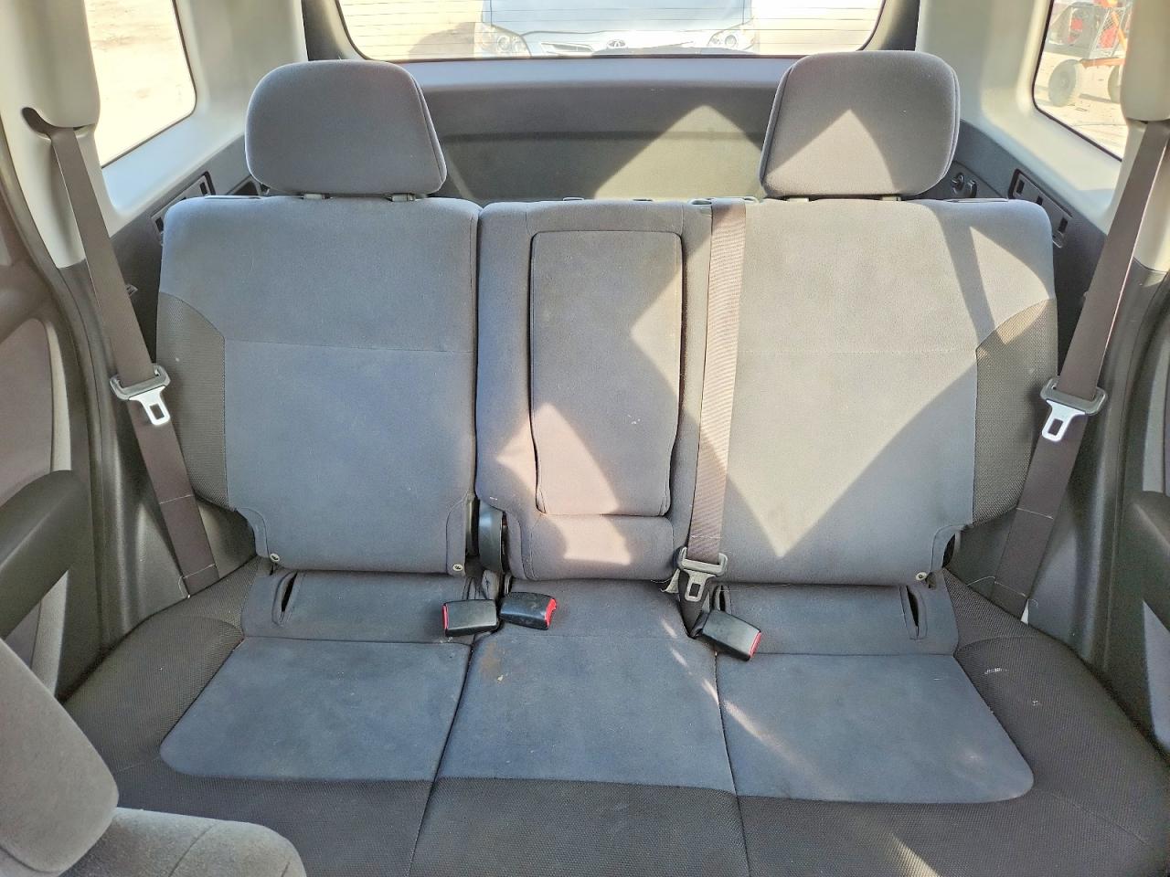2005 MITSUBISHI OUTLANDER LS photo 28