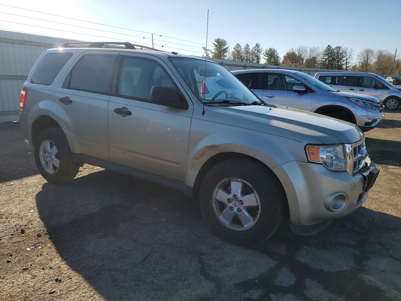 2012 FORD ESCAPE XLT photo 10