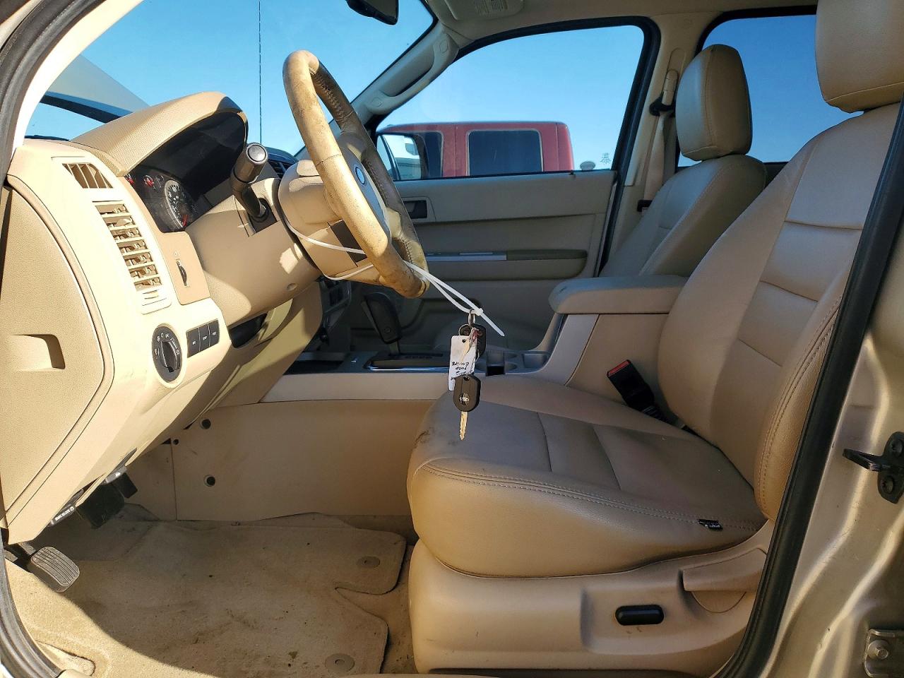 2012 FORD ESCAPE XLT photo 19