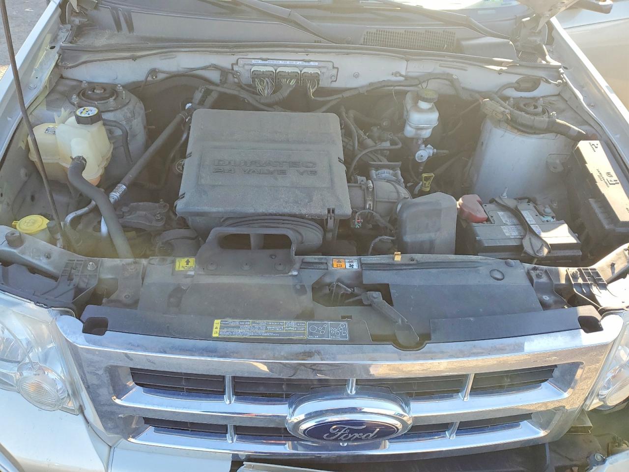 2012 FORD ESCAPE XLT photo 34