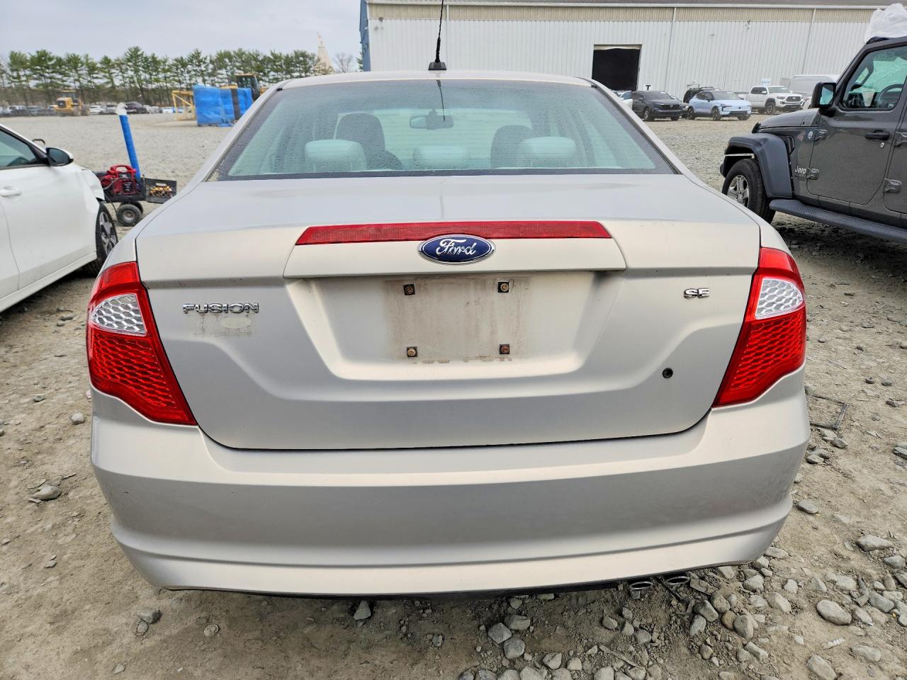2010 FORD FUSION SE photo 16