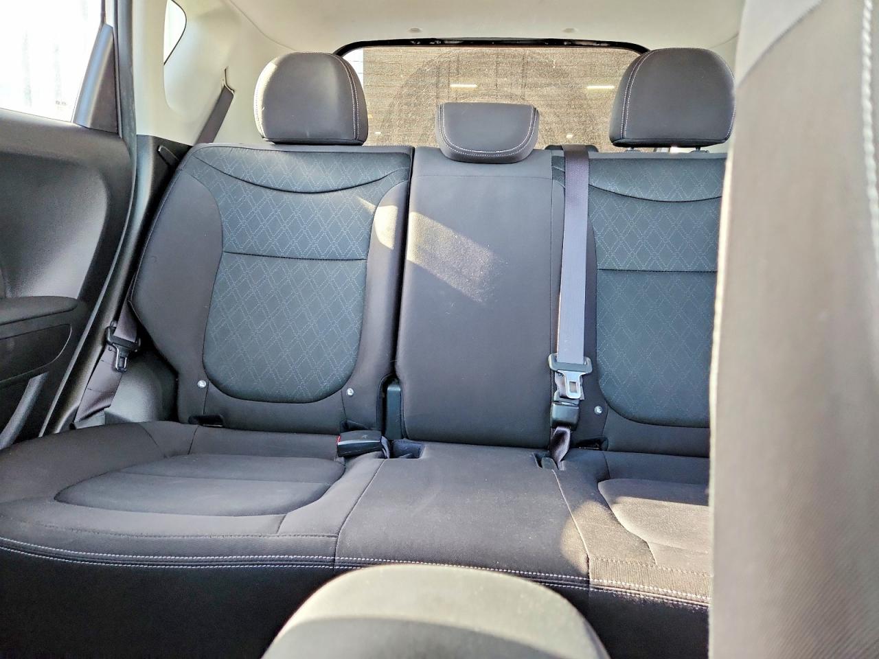 2016 KIA SOUL BASE photo 28