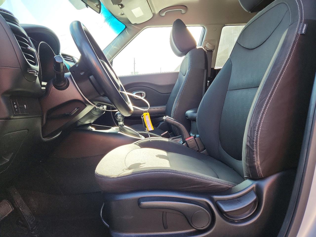 2016 KIA SOUL BASE photo 19