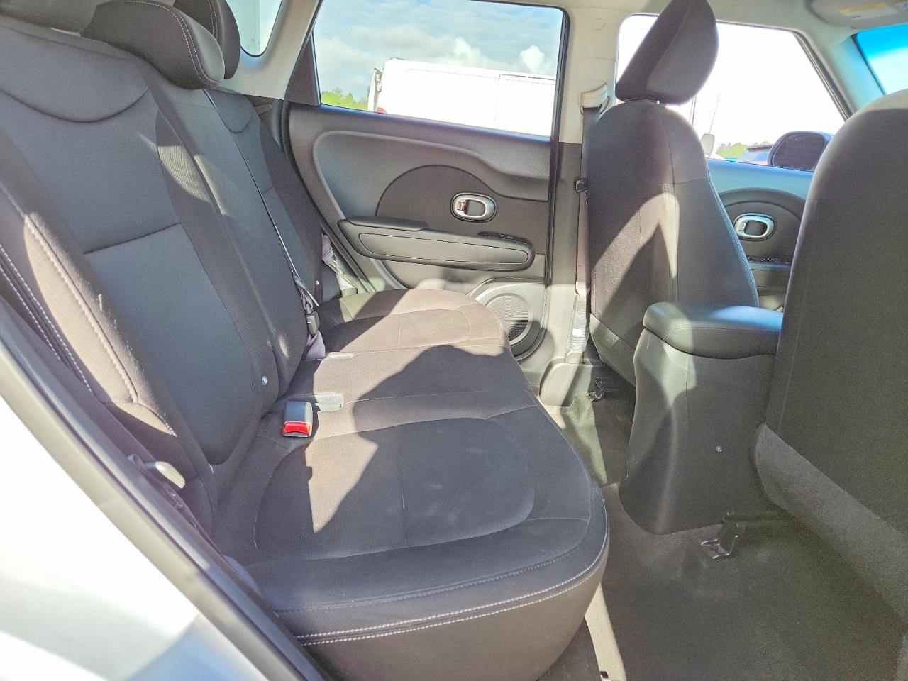 2016 KIA SOUL BASE photo 31