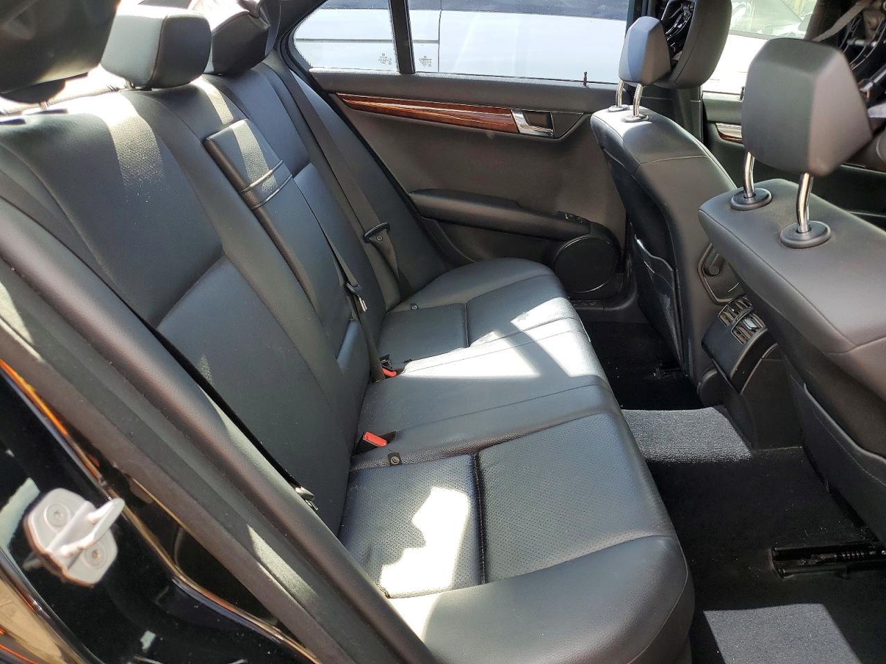 2011 MERCEDES-BENZ C 300 4MATIC photo 19