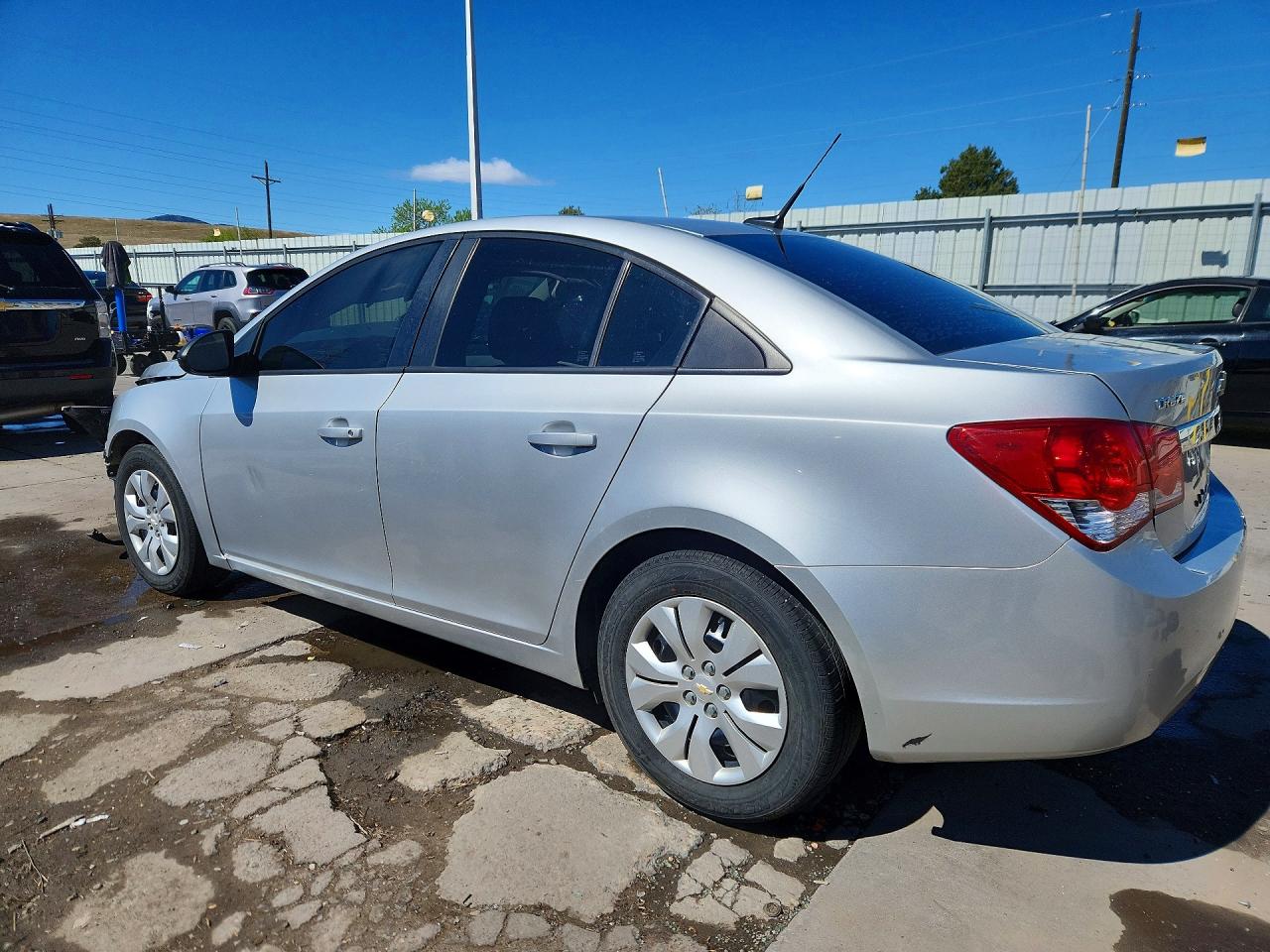 2014 CHEVROLET CRUZE LS photo 3