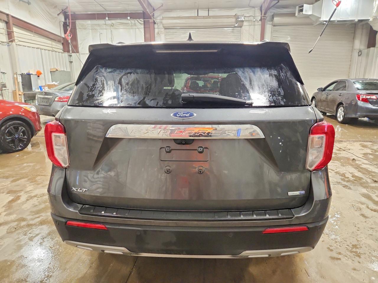 2020 FORD EXPLORER XLT photo 6