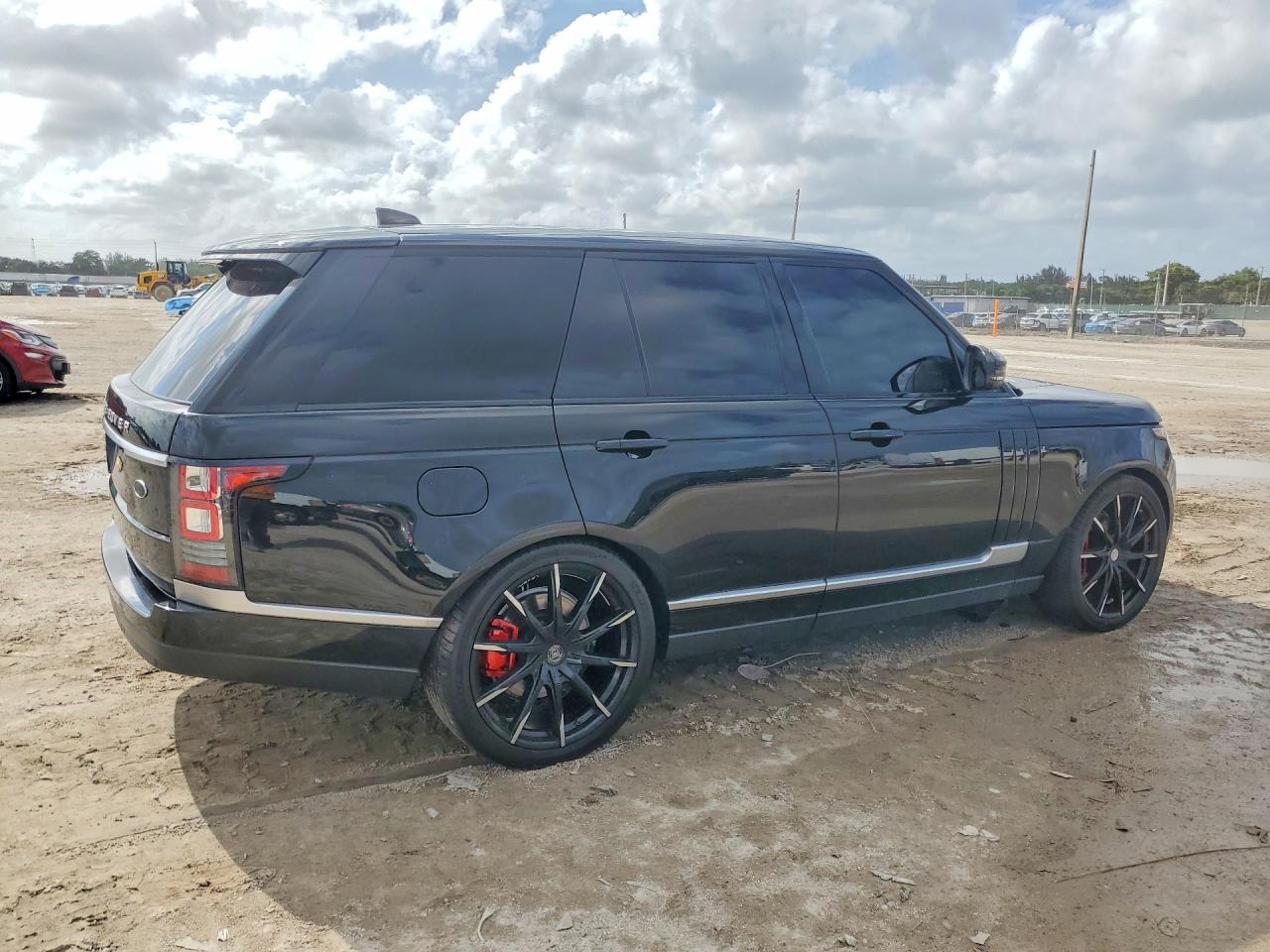 2017 LAND ROVER RANGE ROVER photo 5