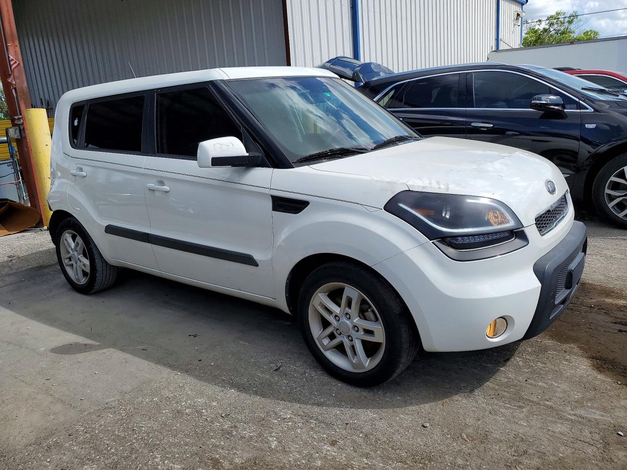 2011 KIA SOUL + photo 7