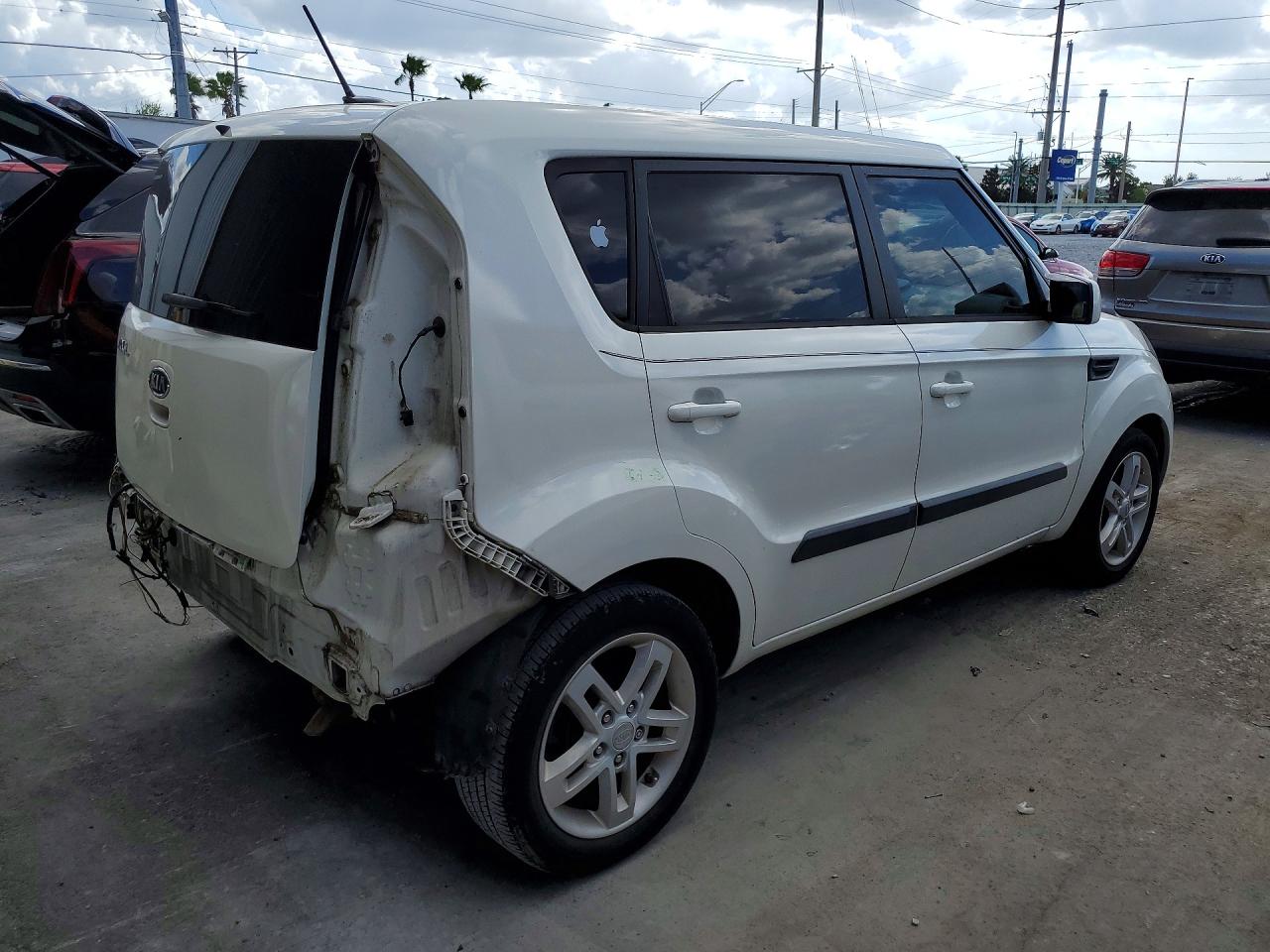 2011 KIA SOUL + photo 5