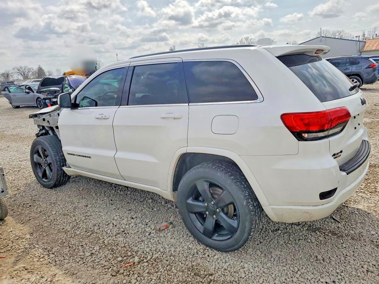 2015 JEEP GRAND CHEROKEE LAREDO photo 3