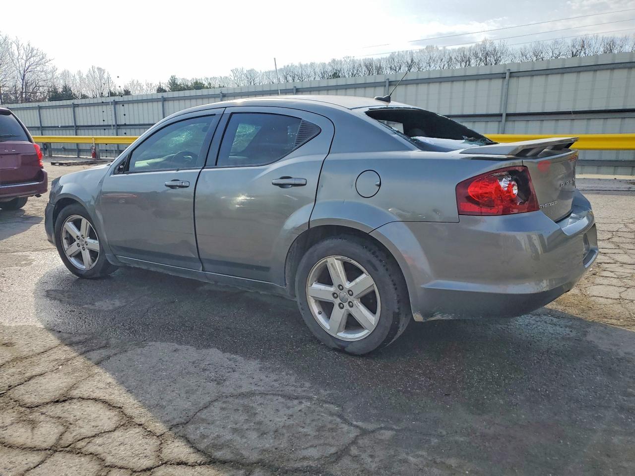 2013 DODGE AVENGER SE photo 3