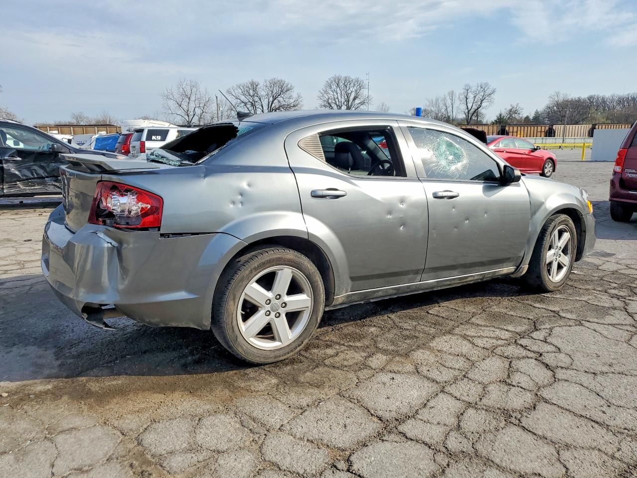 2013 DODGE AVENGER SE photo 5