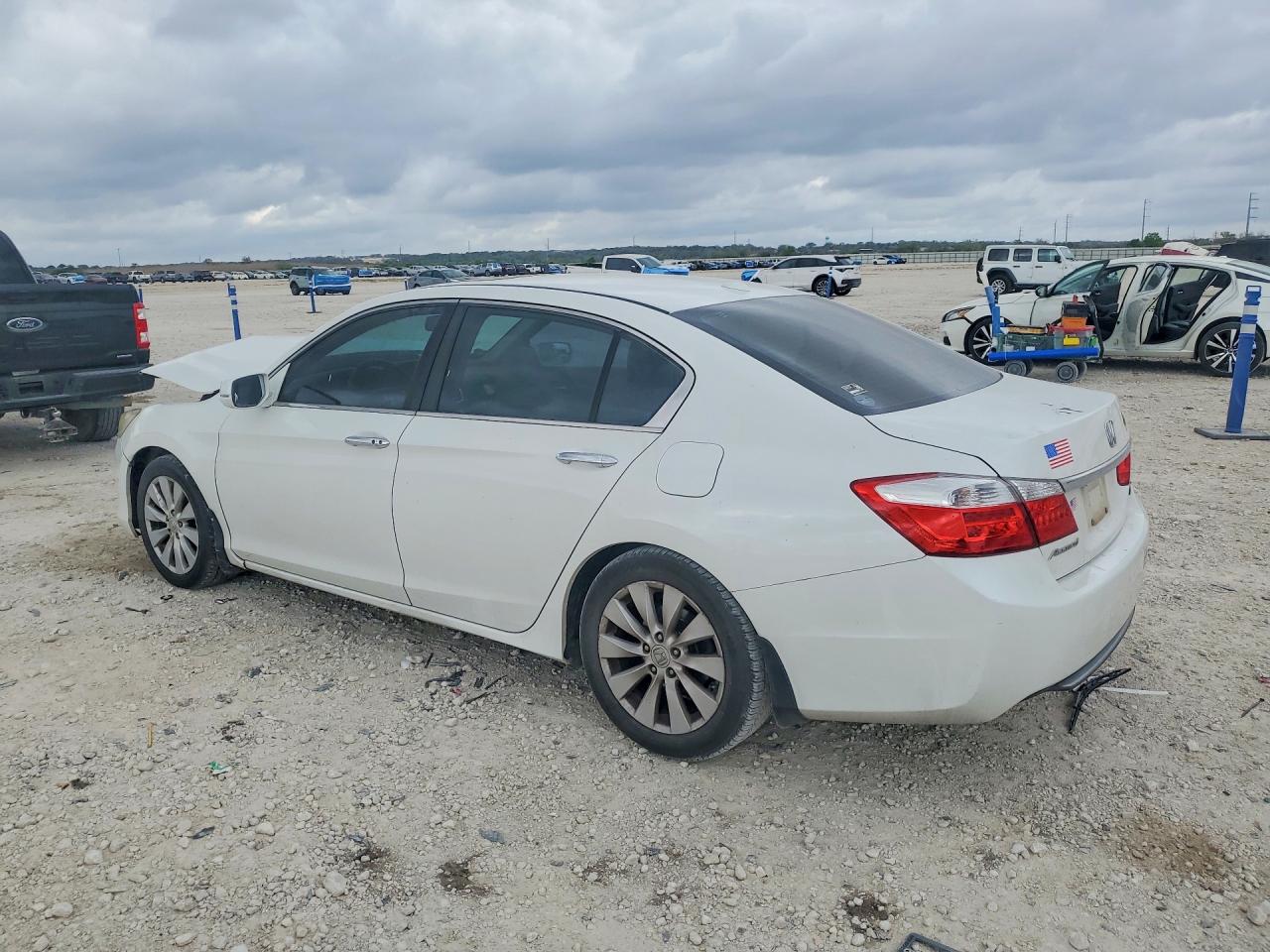 2015 HONDA ACCORD EXL photo 3