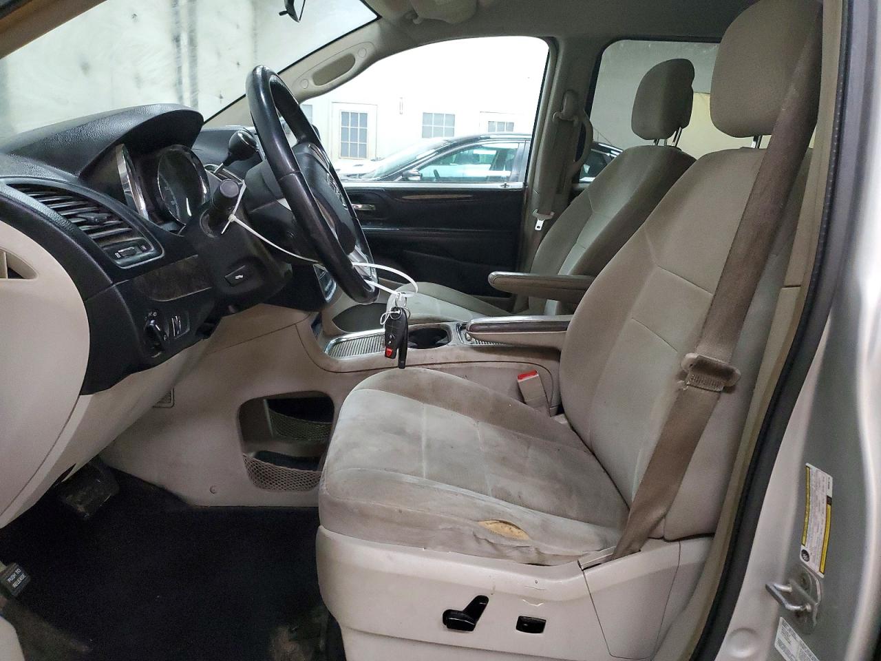 2011 DODGE GRAND CARAVAN CREW photo 19