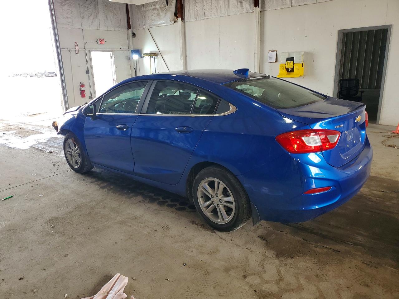 2016 CHEVROLET CRUZE LT photo 3