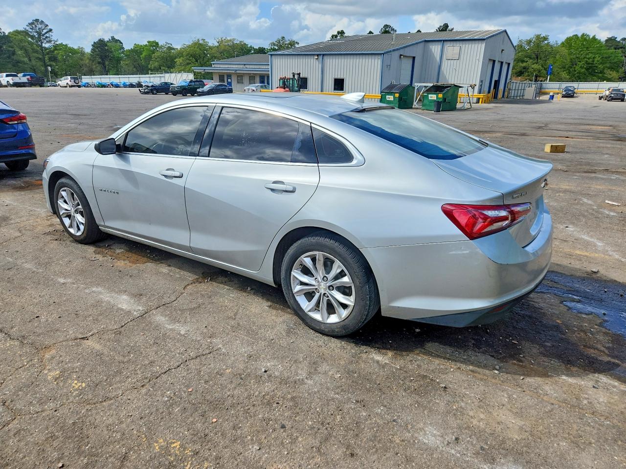 2021 CHEVROLET MALIBU LT photo 3